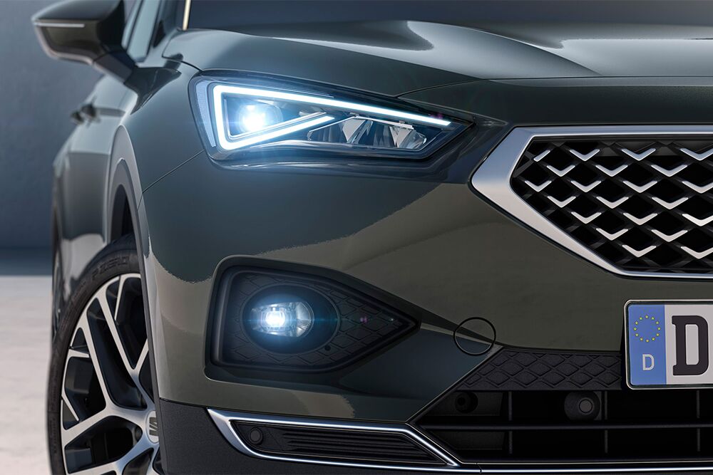 Ein Nahaufnahme der Lichtsignatur des SEAT Tarraco