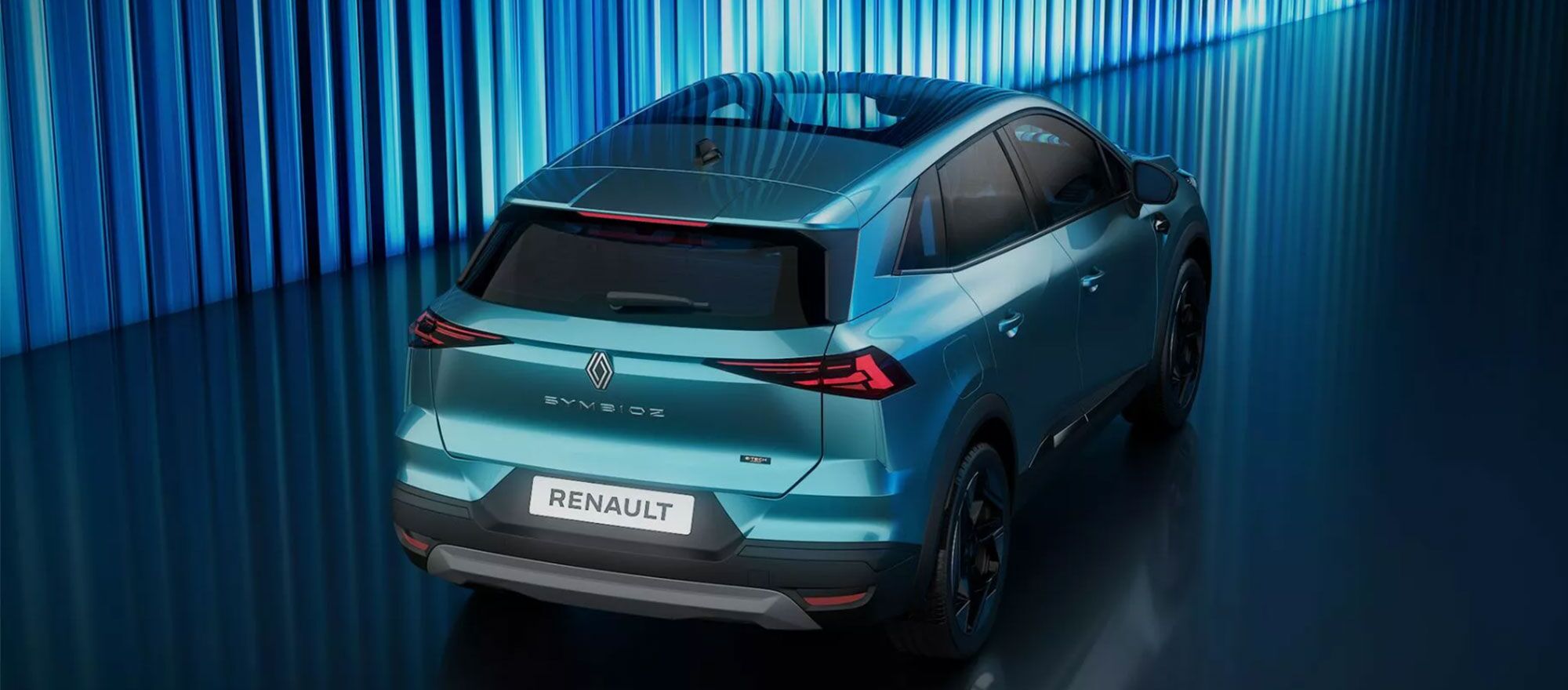Das Heck und Schiebedach des Renault Symbioz aus der Vogelperspektive