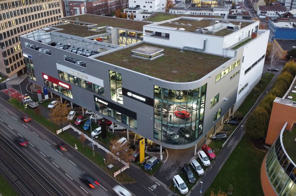 Ein Drohnenbild des Standortes Stuttgart des Autohaus von der Weppen