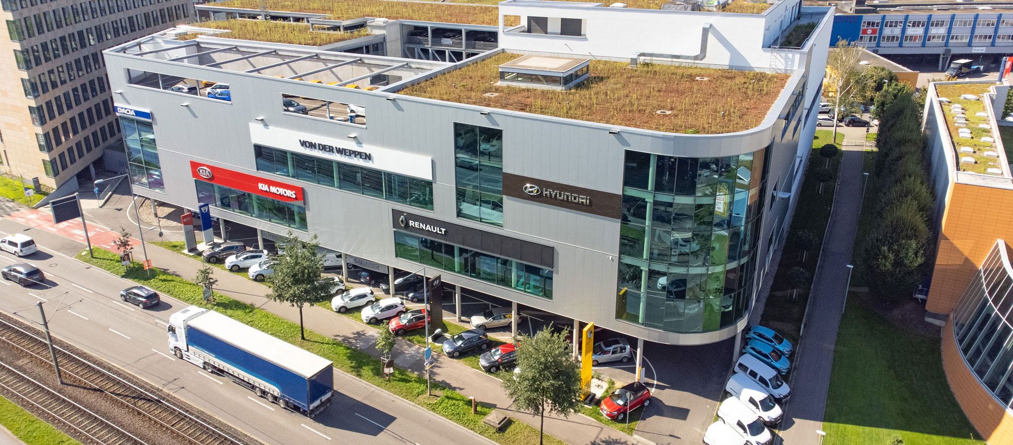 Ein Drohnenbild des Standortes Heilbronner Straße des Autohaus von der Weppen